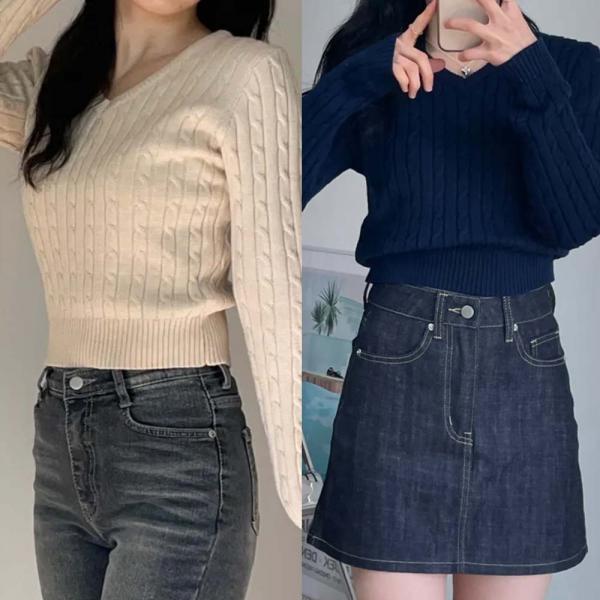 온모어 브이넥니트 봄니트 KNIT 여성니트 크롭니트 여성봄니트 꽈배기니트 V넥니트 셔츠레이어드니트 아이보리니트 네이비니트 긴팔니트 간절기니트 봄스웨터 기본니트 브이니트 여성긴팔니트