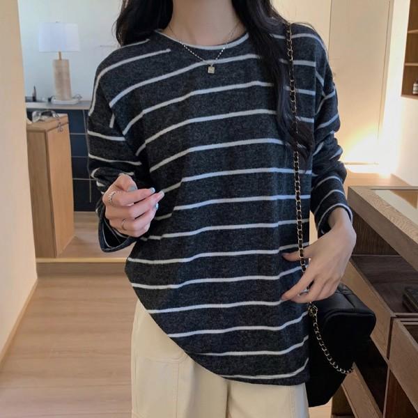 루즈핏 스트라이프 니트 티셔츠 여성 데일리 긴팔
