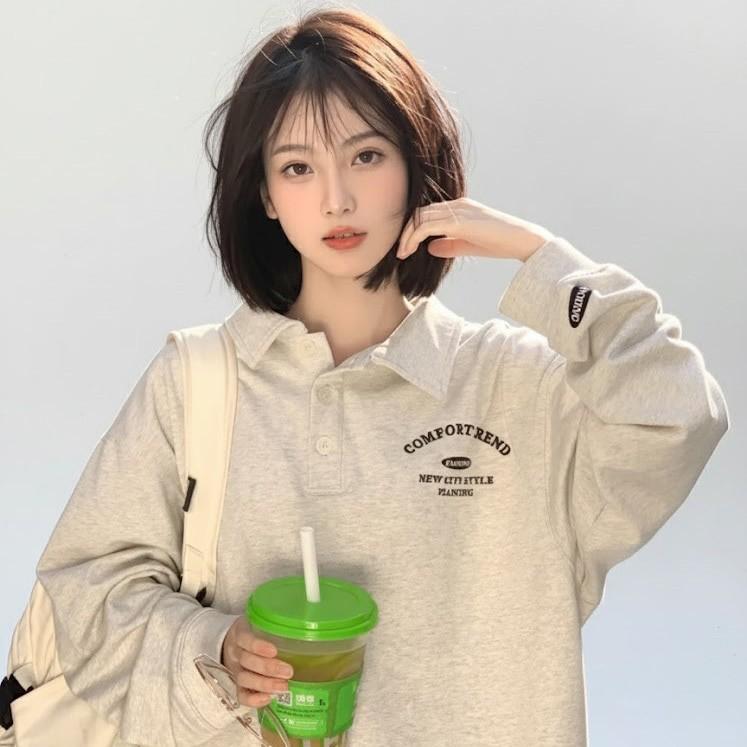 카라 버튼 맨투맨 레터링 자수 루즈핏 티셔츠