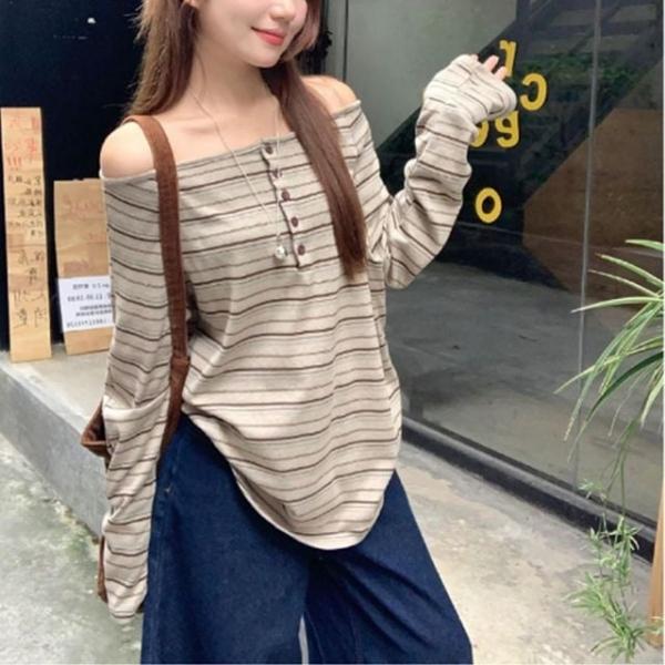 오프숄더 스트라이프 버튼 오버핏 레이어드 긴팔 티셔츠