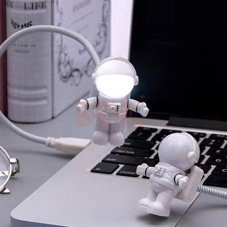 USB 우주인 LED 라이트 독서등 LED스탠드 공부