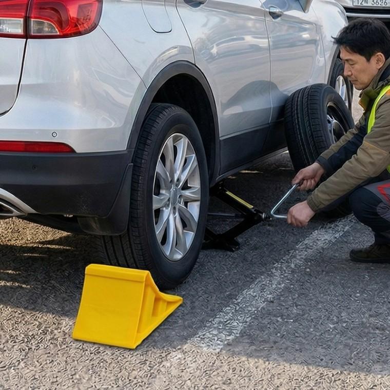 자동차 바퀴 받침대 버팀목 차량 고임목 M12773