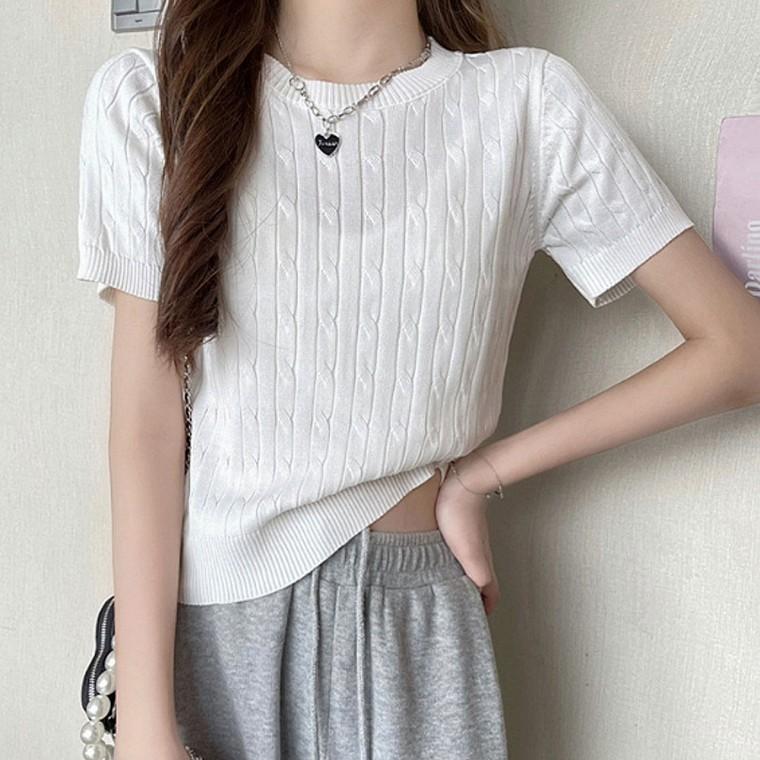 여자 여름 데일리룩 라운드넥 반팔 티셔츠 코디