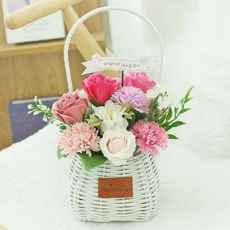꽃단지 카네이션 선명한 바구니