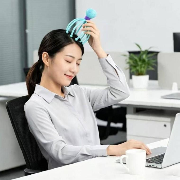 두피 케어 산뜻한 마사지기 간편 헤어 머리 안마빗 두피관리기