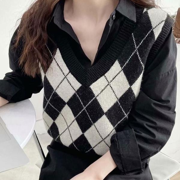 여성 아가일 마름모패턴 v넥 니트 조끼 레이어드 쪼끼