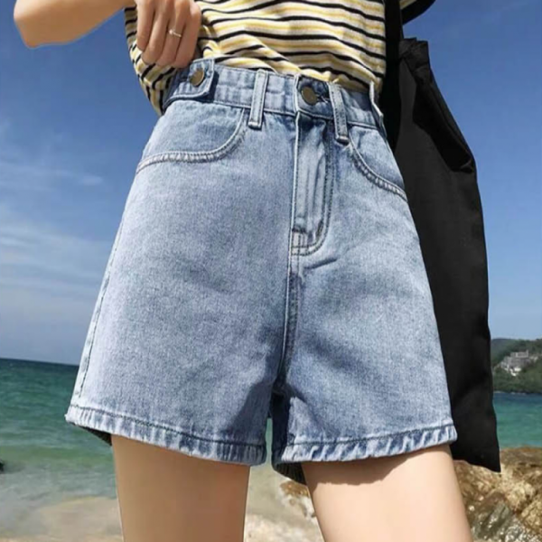 여성청반바지 데님반바지 3단버튼 캐주얼 무드 데일리 깔끔한 디자인과 실용성까지 겸비한