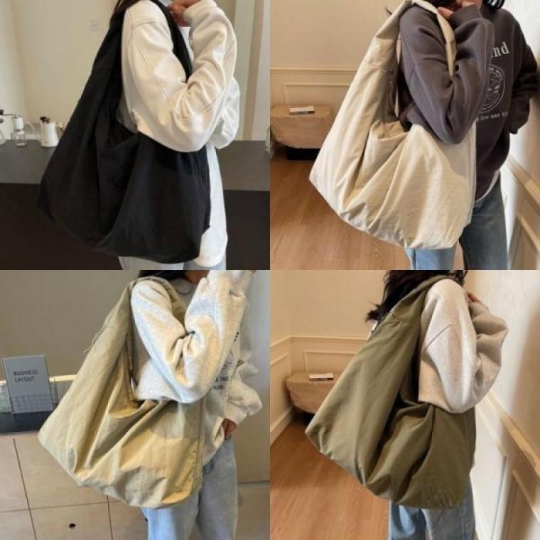 피그먼트대용량언더백 숄더백 가벼운가방 나일론백
