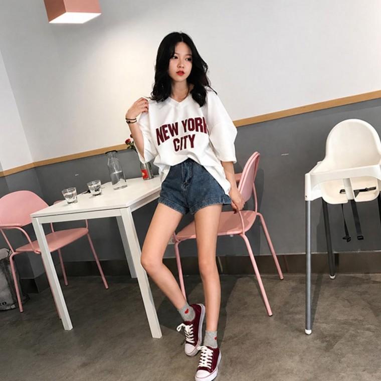 여성 브이넥 빅 레터링 뉴욕 오버핏 반팔 티셔츠