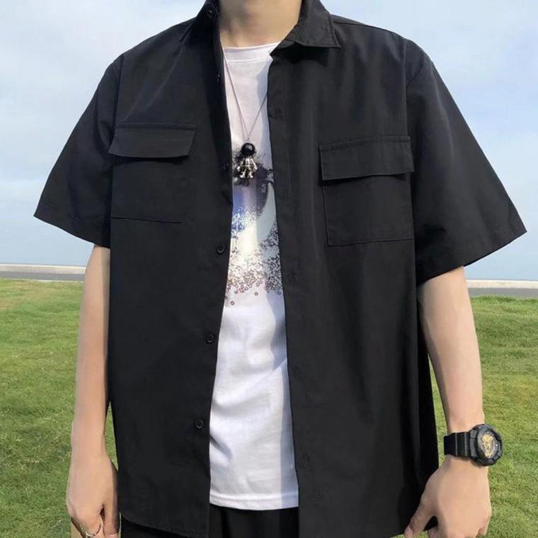 캐주얼한 느낌 남성 오버핏 반팔 셔츠 블랙 기본 카라