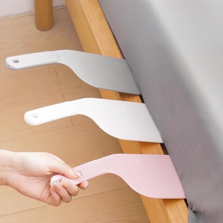 침대 시트 커버 정리대 정리패드 플라스틱 주걱 이불정리 매트리스 정리기 정리스틱 침대보 정리 도구