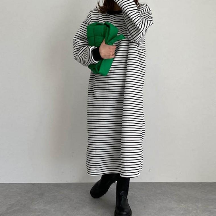 줄무늬 롱원피스 기모 스트라이프 여성 레깅스 코디 블랙 화이트 넉넉한핏 밑단 트임 활동성좋은