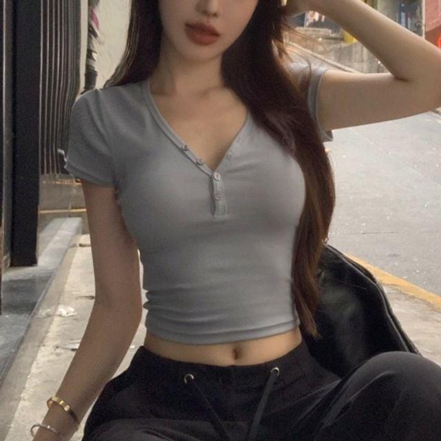크롭 티셔츠 슬림핏 시크 기본티 크롭티 면반팔티 블랙 심플