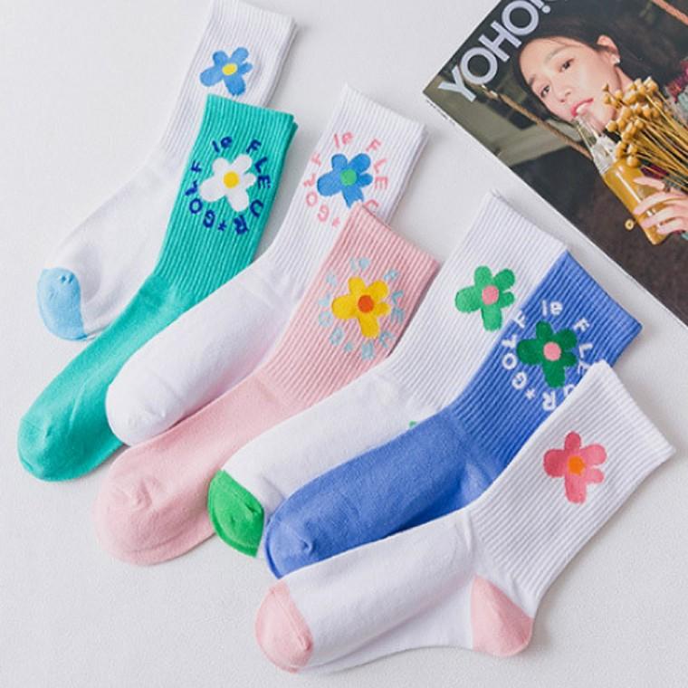 준캡 여성 여자 성인 학생 빅플라워 중목양말
