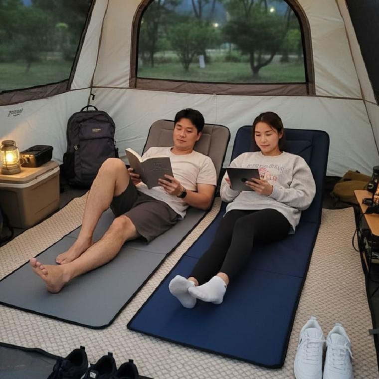 [개미물류] 등받이해변매트 의자 선베드 캠핑 피크닉 좌식 릴렉스 접이식 백레스트 체어 리클라이너 야외