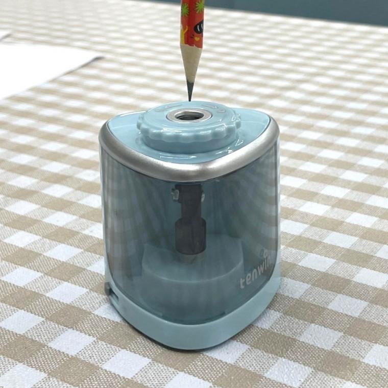 수동 겸용 자동 연필깎이 블루