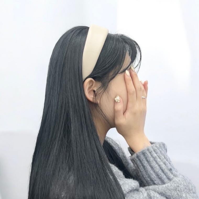 두꺼운 가죽머리띠 베이지