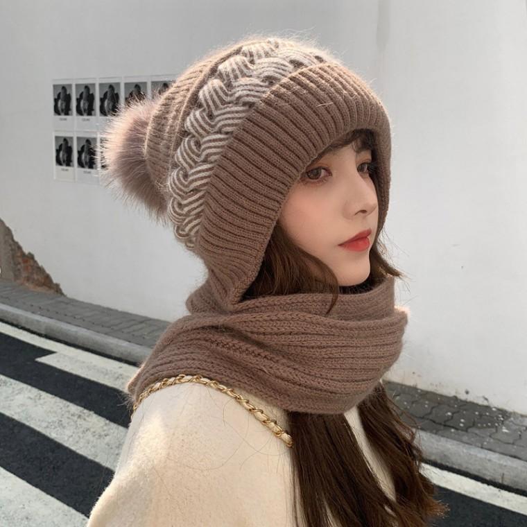 투톤 꽈배기 융털기모 방울모자 목도리 일체형 모자