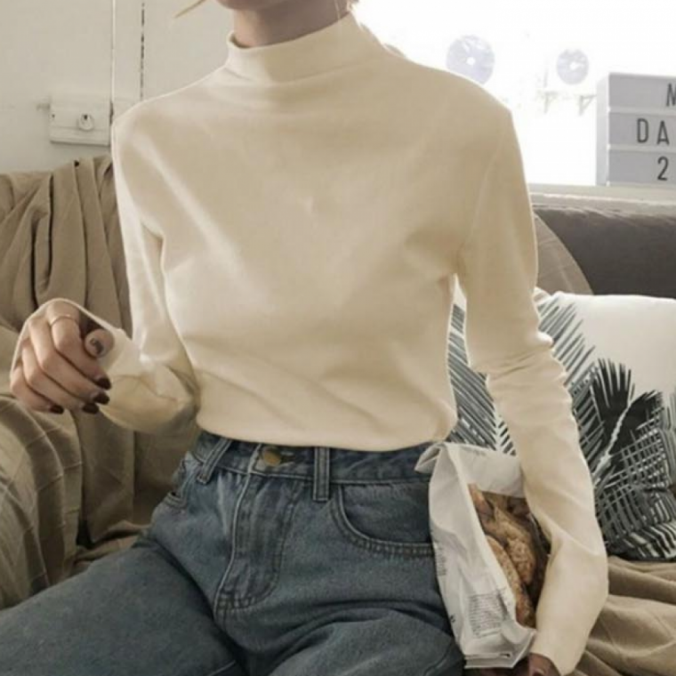 LD 슬림핏 터틀넥 긴팔 티셔츠 데일리 코디 쫀쫀한 소재 긴팔티