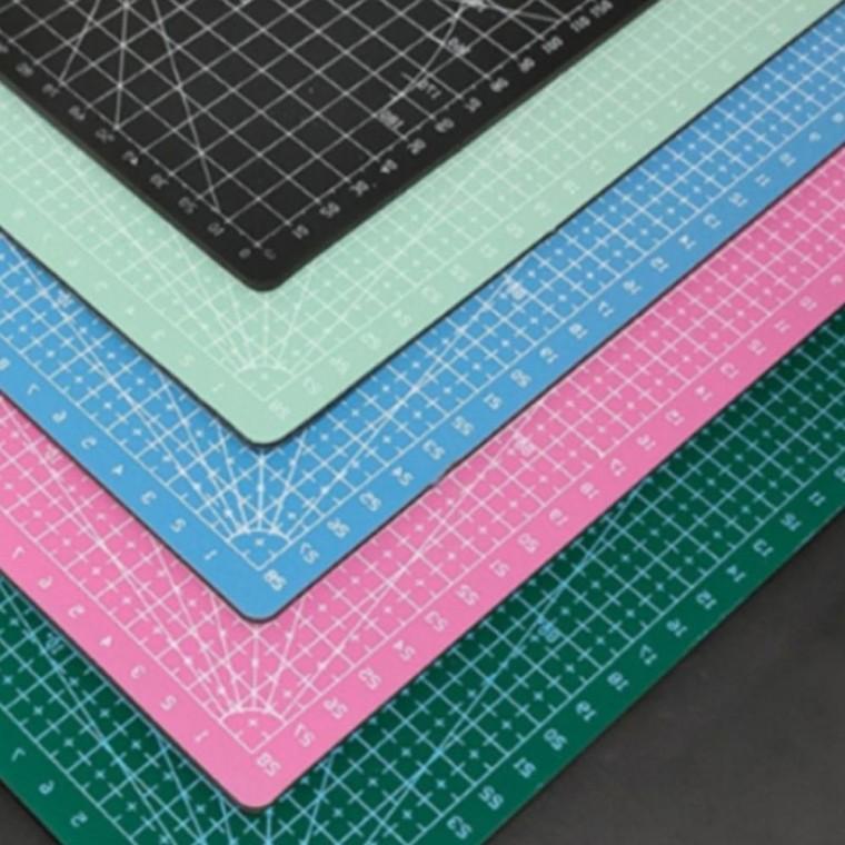 PVC 위생적인 양면 컷팅 매트 A3 1P 책상 보호 커팅 패드 깔개 컷팅판 눈금