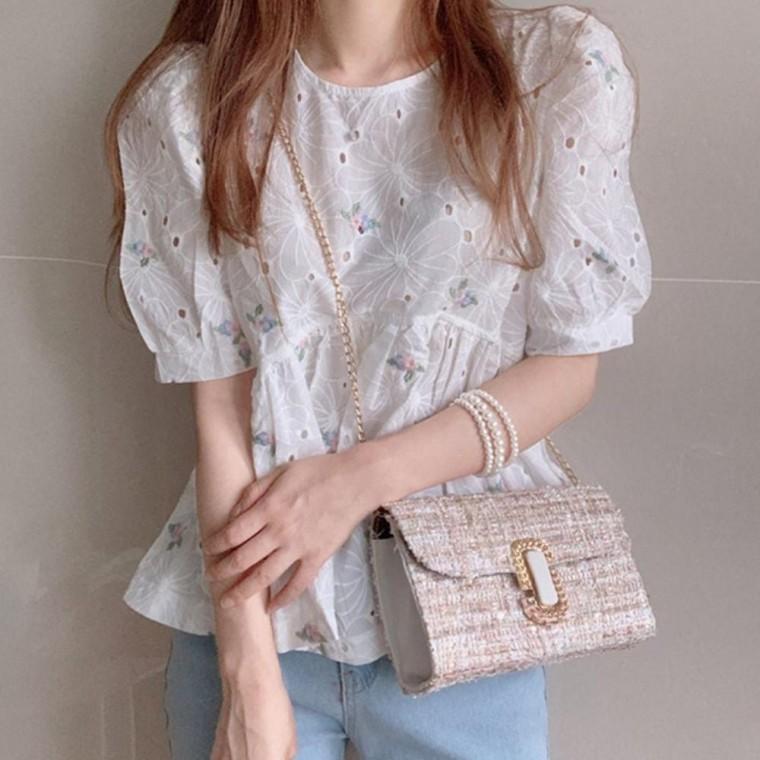 퍼프 소매 실속있는 펀칭 프릴 블라우스 JSD-1008278
