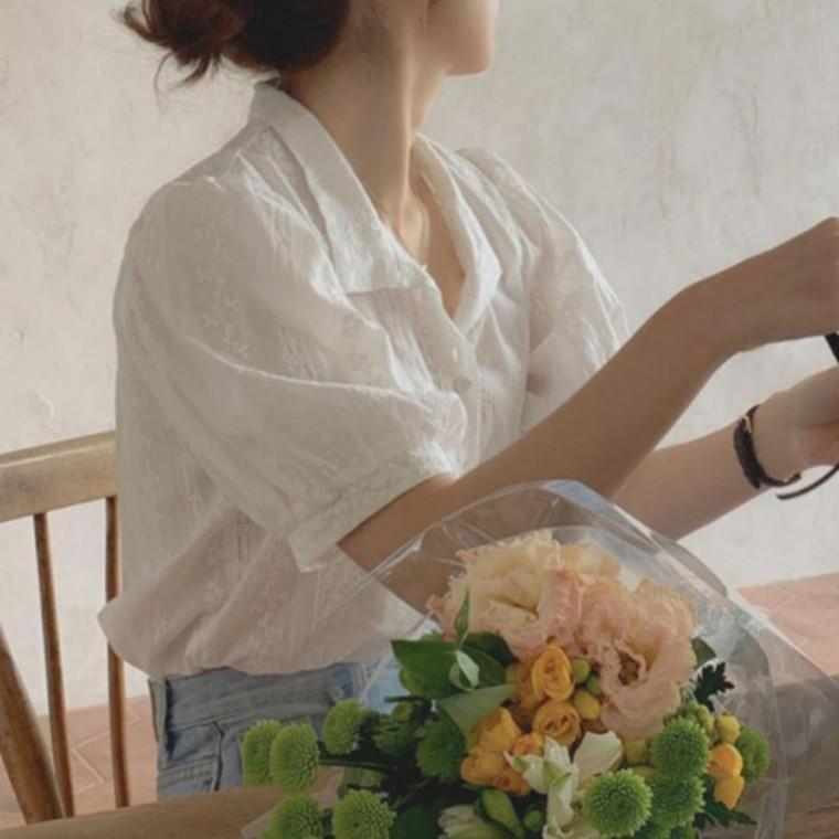 여성 러블리 라이트 프릴 셔츠 퍼프 소매 시스루 반팔 블라우스