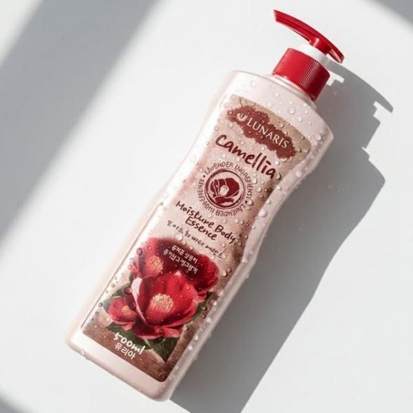 피부를 촉촉하게 가꾸어주는 동백꽃 바디로션 500ml