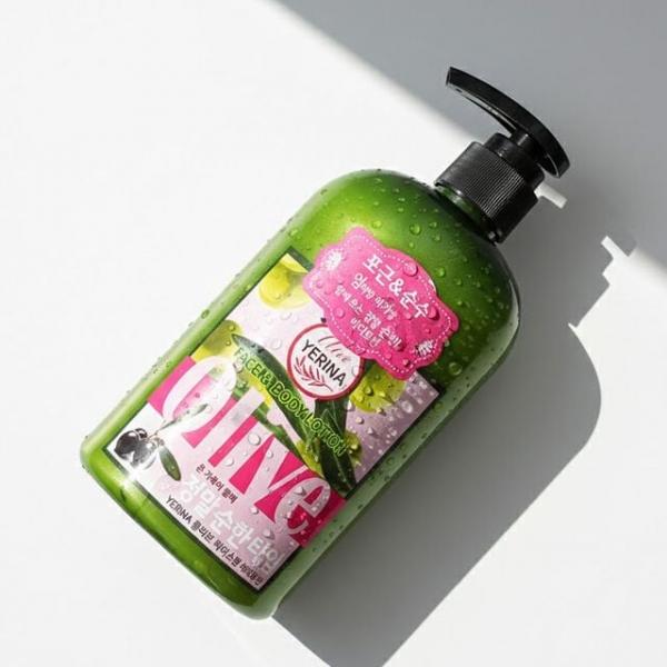 온가족이 함께 쓰는 정말 촉촉한 보습 바디로션 380ml