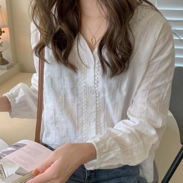 브이넥 자수 레이스 블라우스 루즈핏 여리핏 셔츠