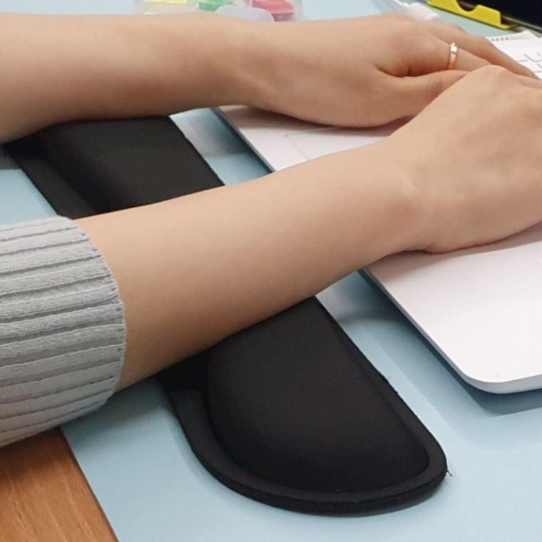 키보드 손목 받침대 팜레스트 키보드손 목보 호대 쿠션 키보드팜