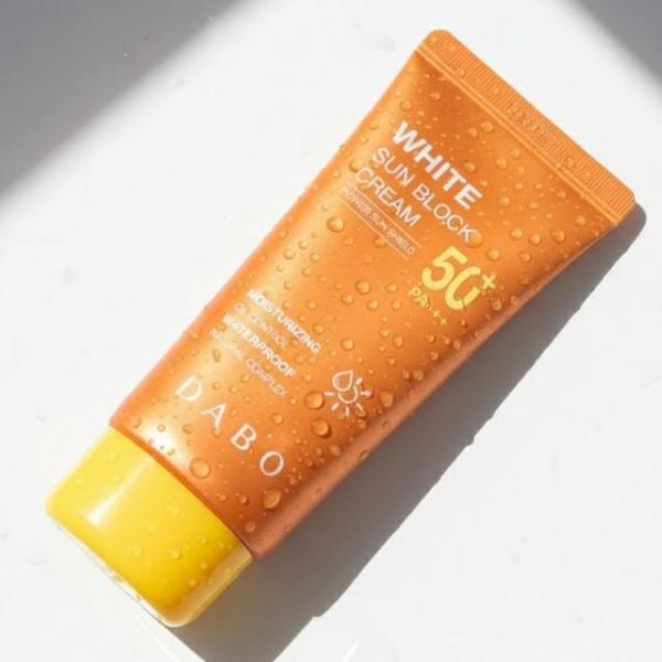 피부에 가볍고 얇게 밀착되는 강한자외선 선크림 70ml