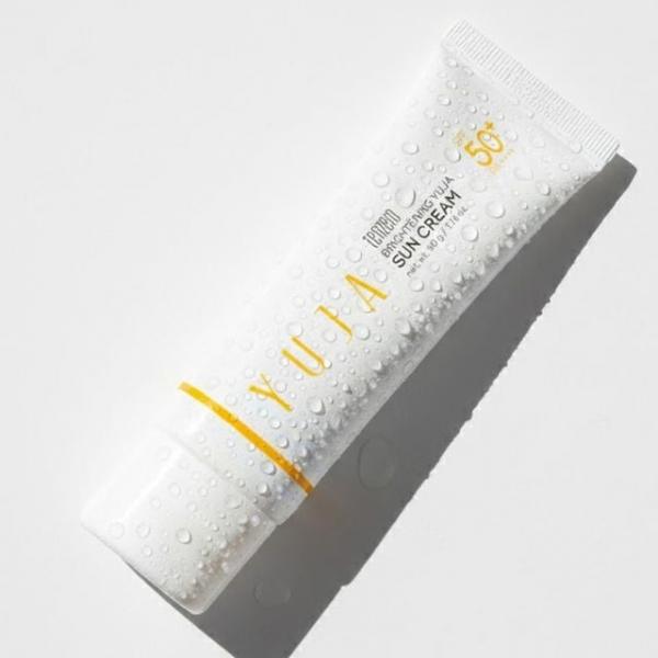 산뜻한 유자향 피부 촉촉한 느낌 자외선 선크림 50g