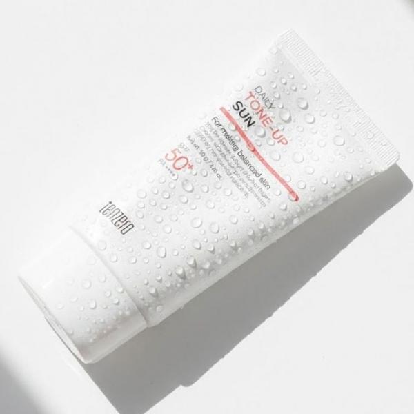 자외선으로부터 피부보호 생기있게 톤업 선크림 50g
