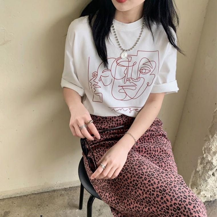 데일리 라운드 드로잉 반팔 티셔츠