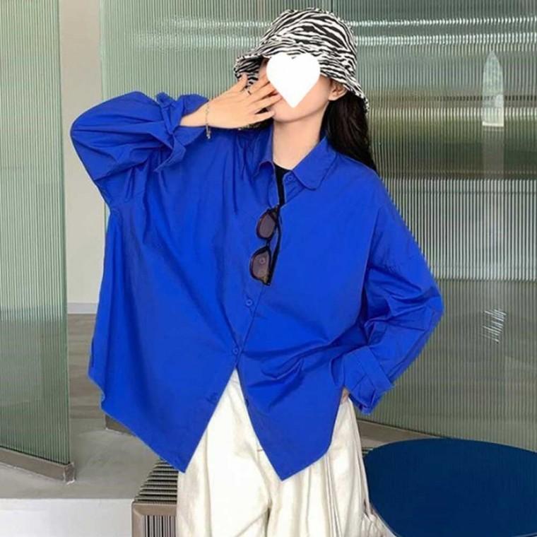 공항 패션 루즈 핏 긴팔 블루 셔츠 코디 여자 여행 룩