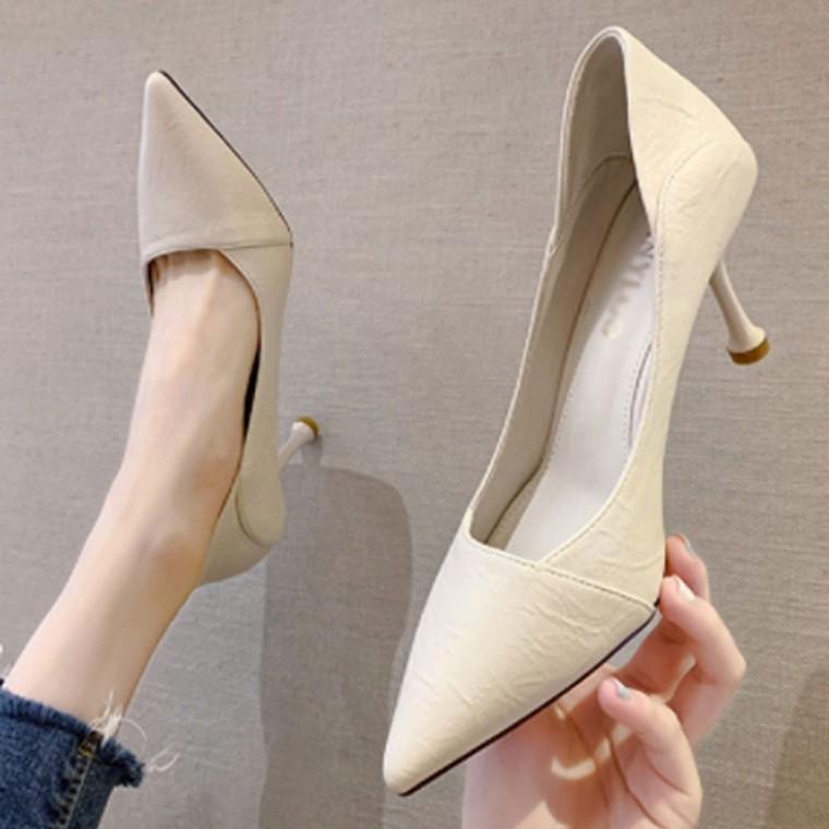 스타일 매치 뾰족코 하이힐 7cm 20대 데님 캐주얼룩