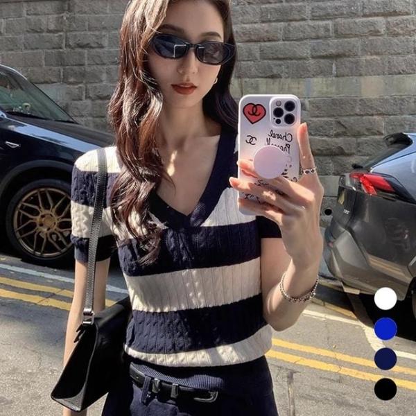 URK-579 여성 꽈배기 패턴 슬림 브이넥 니트 반팔