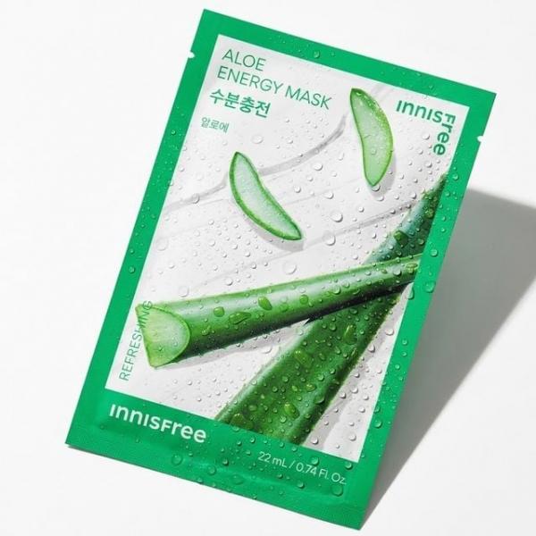 에센스를 가득 머금어 밀착되는 알로에 마스크팩 10매