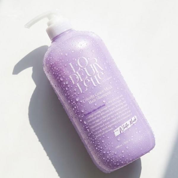 아이리스와 머스크의 조화 감각적인 헤어 샴푸 1000ml