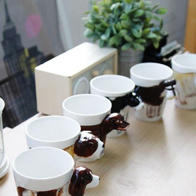 입체적인 손잡이가 돋보이는 3D 머그컵 강아지