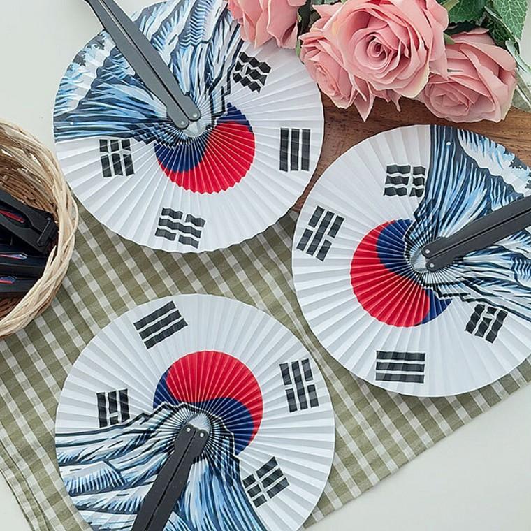 전통 접이식 여름 휴대용 손부채 태극문양 외국인선물