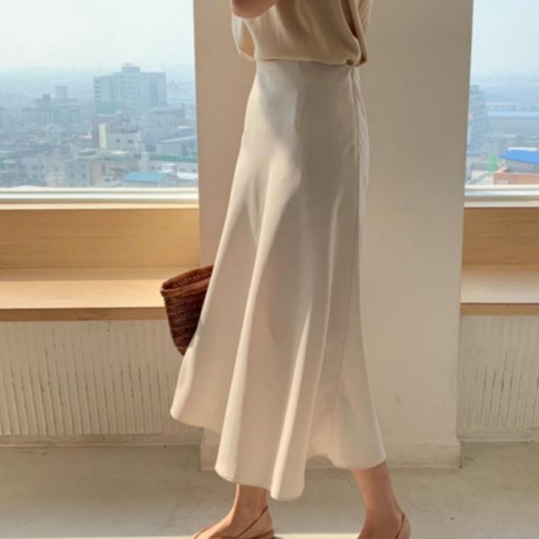 여성 데일리 하객룩 새틴 롱스커트 미디움 치마
