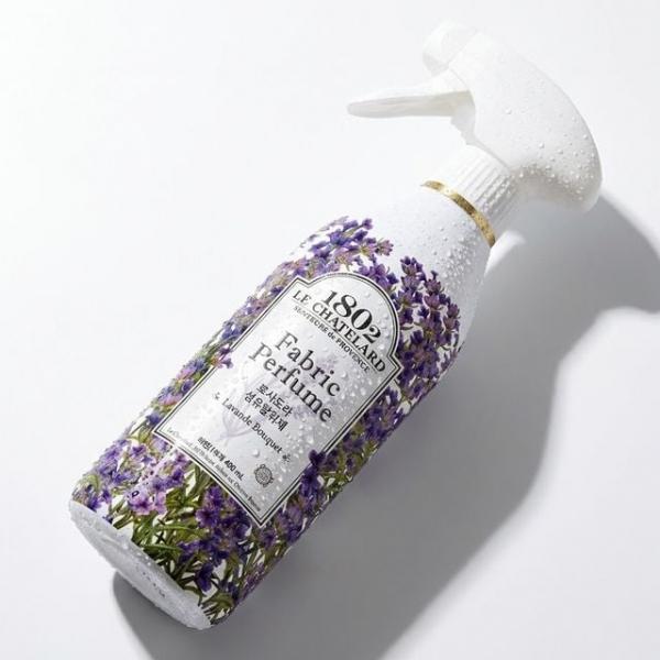 부드럽고 차분한 느낌 라벤더 부케향 섬유탈취제 400ml