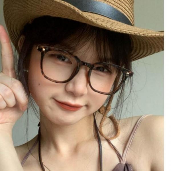 호피무늬 독특한 뿔테 안경 여자 공용 아이템 남자 초 소두 가벼운 경량