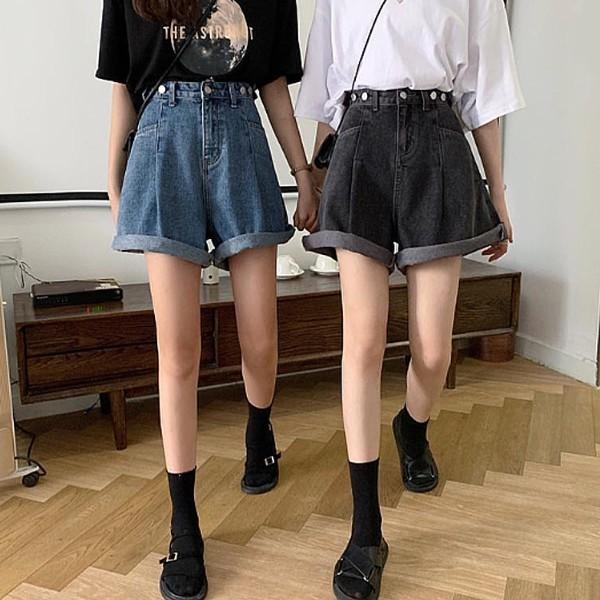 3단 버튼으로 체형에 맞게 사이즈조절 데님 와이드핏 반바지 캐주얼 팬츠 데일리 스타일