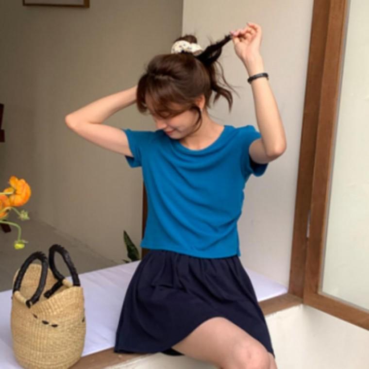 사이드 셔링 트임 포인트 텐션 반팔 데일리 티셔츠