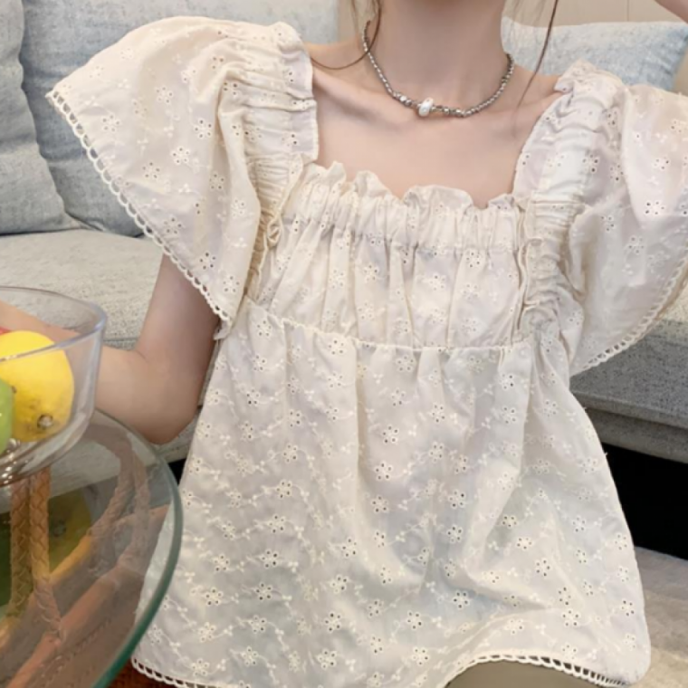 러블리 레이스 펀칭 블라우스 여성 반팔 캐주얼 데일리