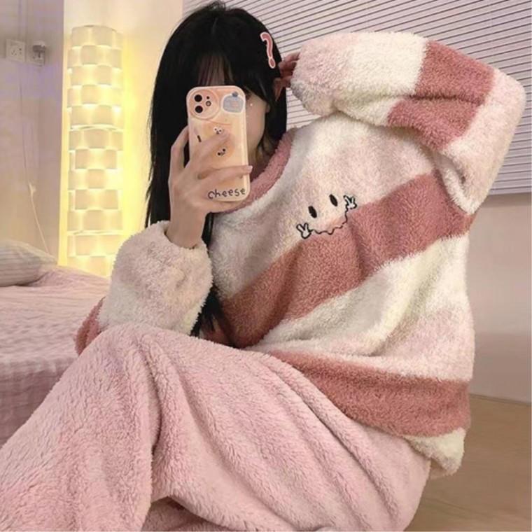 루즈핏 홈웨어파자마 보드라운 20대여자잠옷 30대 부드러운 실내복 10대