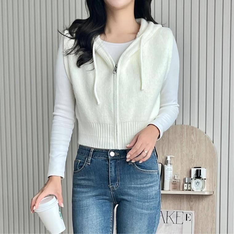 글램핑룩 이너후드티 청바지 레이어드 20대 20대여성 간절기외투 세미크롭