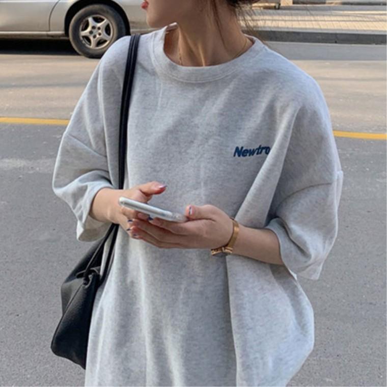 20대 데일리룩아이템 반팔박스티 캐주얼티 단정한스타일 대학생 일상룩